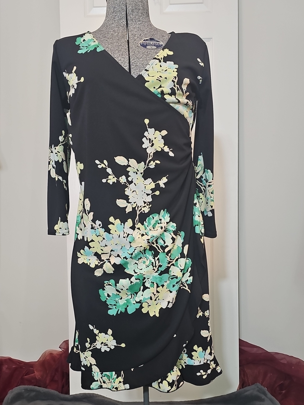 B Moss Stretch Midi Faux Wrap Dress Dark Floral Size S
